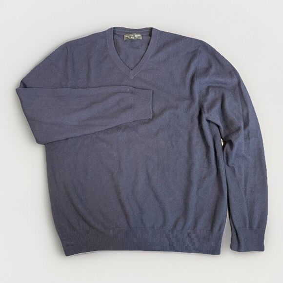 The Mens Store Bloomingdales 100% Cashmere Navy Blue V-Neck Sweater XL - Picture 2 of 7